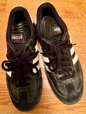 Adidas Samba Black/White Low Top LaceUp Men’s Athletic Sneakers - Size 7-1/2